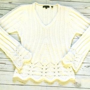 BCBG MAXAZRIA V Neck Quilted sweater Ivory SZ M